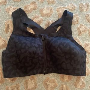 Lululemon Enlite Front-Zip Bra